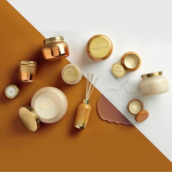 NEW Capri Blue Pumpkin Dulce Glimmer Candle 19oz - Picture 2 of 5